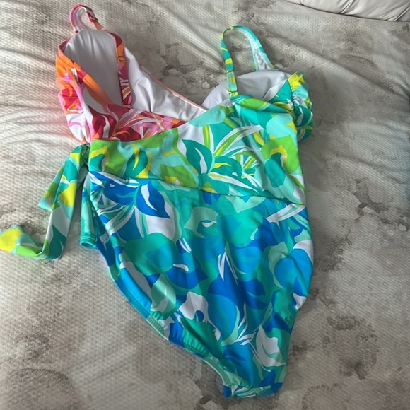 Bleu Rod Beattie Summer Escapes Surplice One Piece Swimsuit - Picture 5 of 8